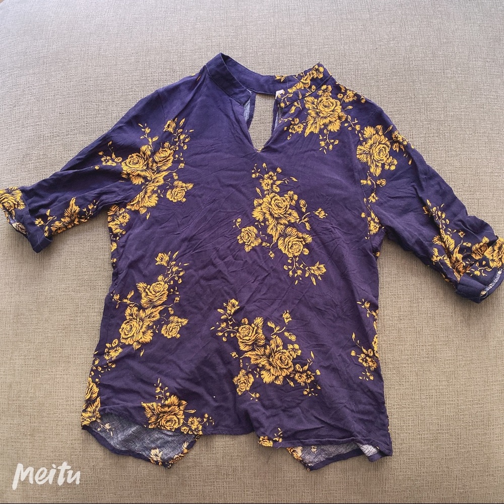 Women’s Blouse